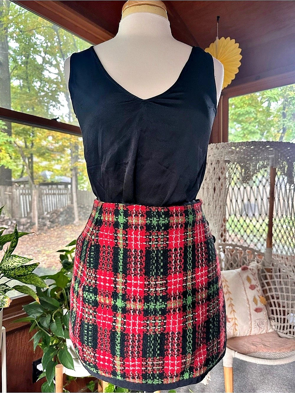 vineyard vines Meg Mini Skirt in Quinn Plaid Balsam Plaid Mini Skirt Red & Black